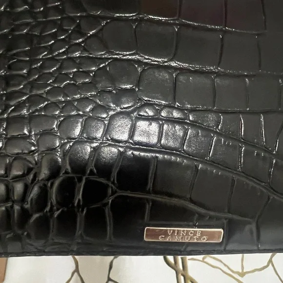 Vince Camuto Black Leather Purse Crossbody - Picture 5 of 7